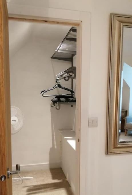 Exning The Highlands - 5 Bed 5 Bath - Huge Sociable Houseヴィラ エクステリア 写真